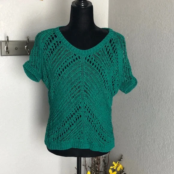 Express Green Crochet Top - Picture 1 of 8